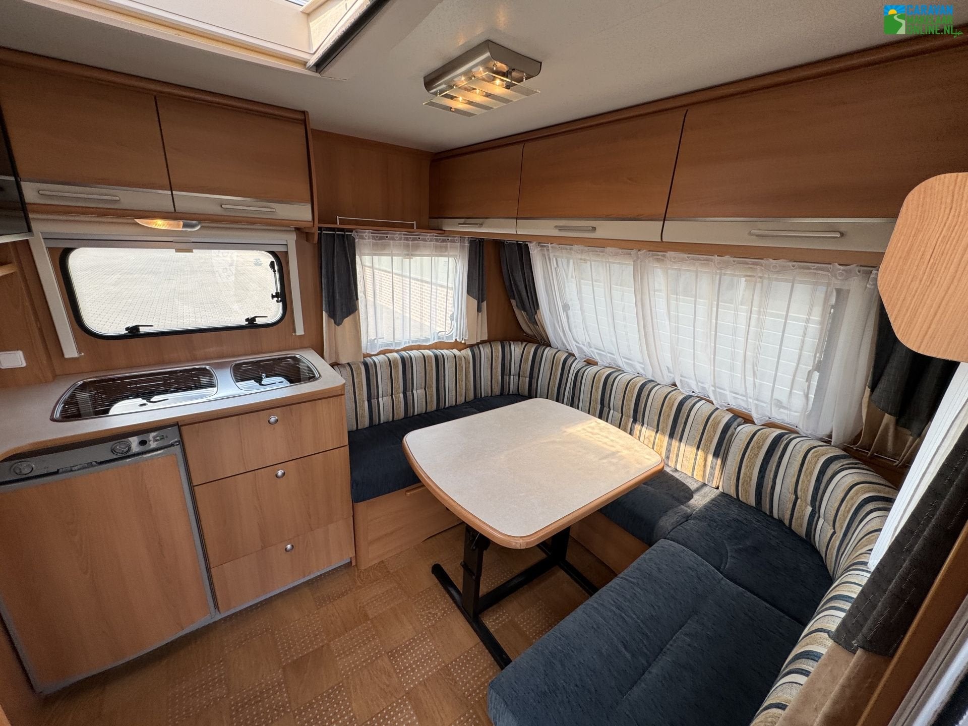 Foto 12 van Caravelair Ambiance Style 475 | Nette staat | Vast bed | 4p!