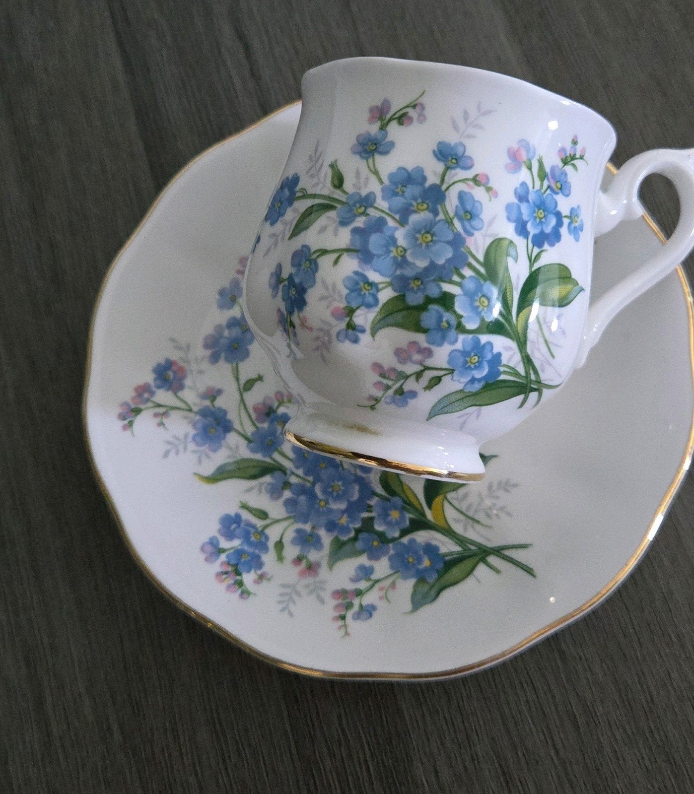 Royal Albert kop en schotel, Verzamelen, Ophalen of Verzenden, Zo goed als nieuw, Porselein, Kop en/of schotel