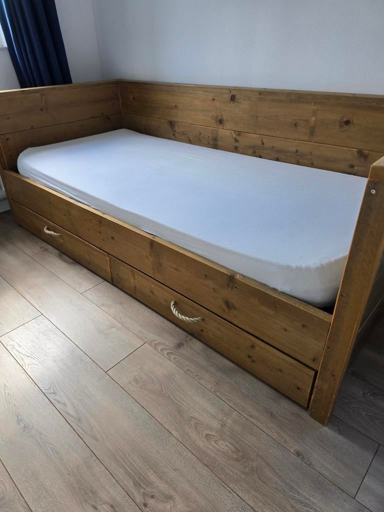 Steigerhouten bed met 2 lades excl. Matras, Ophalen, Eenpersoons, Steigerhout, 90 cm