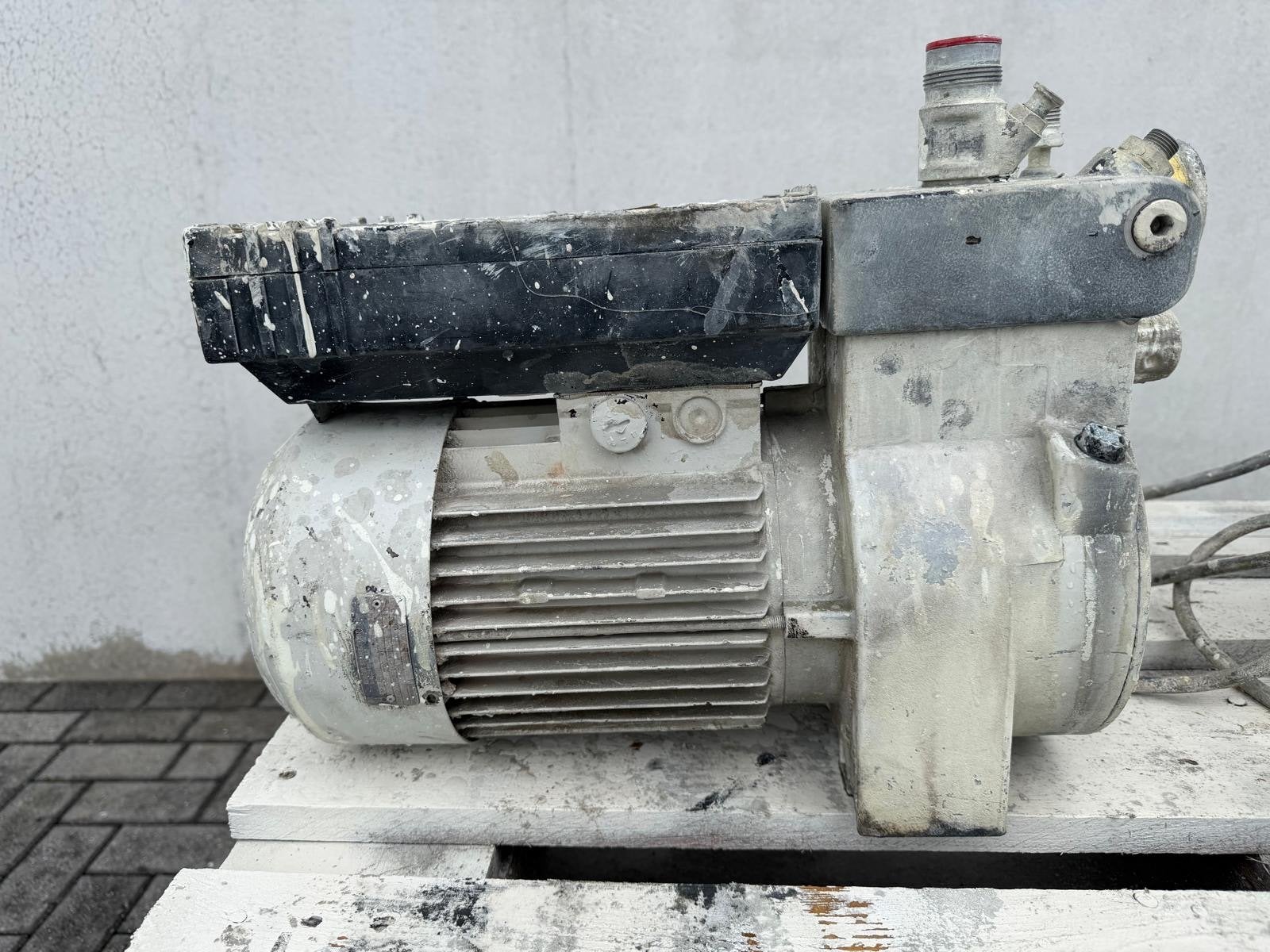 Gebruikte verfspuitmachine - Airless spuit, Ophalen, Gebruikt