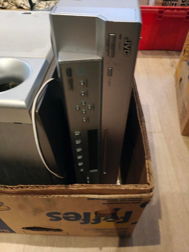 2 Stereo sets: JVC en JBL, Ophalen, Gebruikt, JVC, Losse componenten