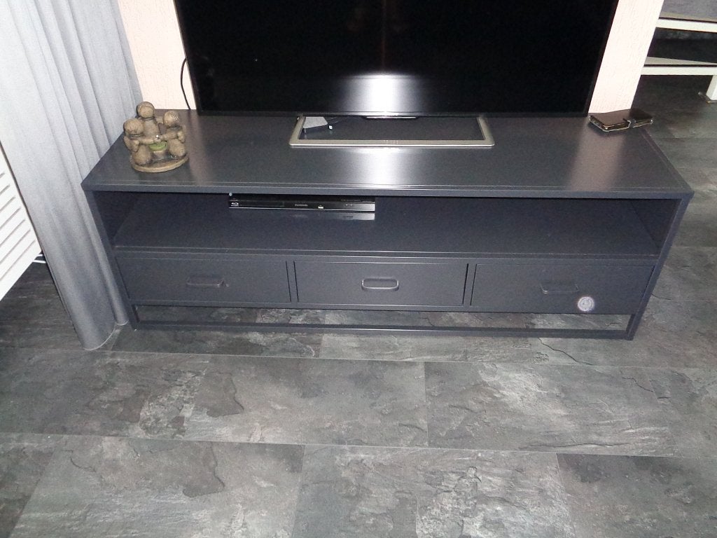 zwarte indistrueel tv kast, Ophalen, 100 tot 150 cm, Minder dan 100 cm, Metaal