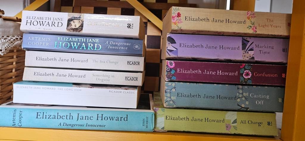 Elisabeth Jane Howard serie, Ophalen, Gelezen