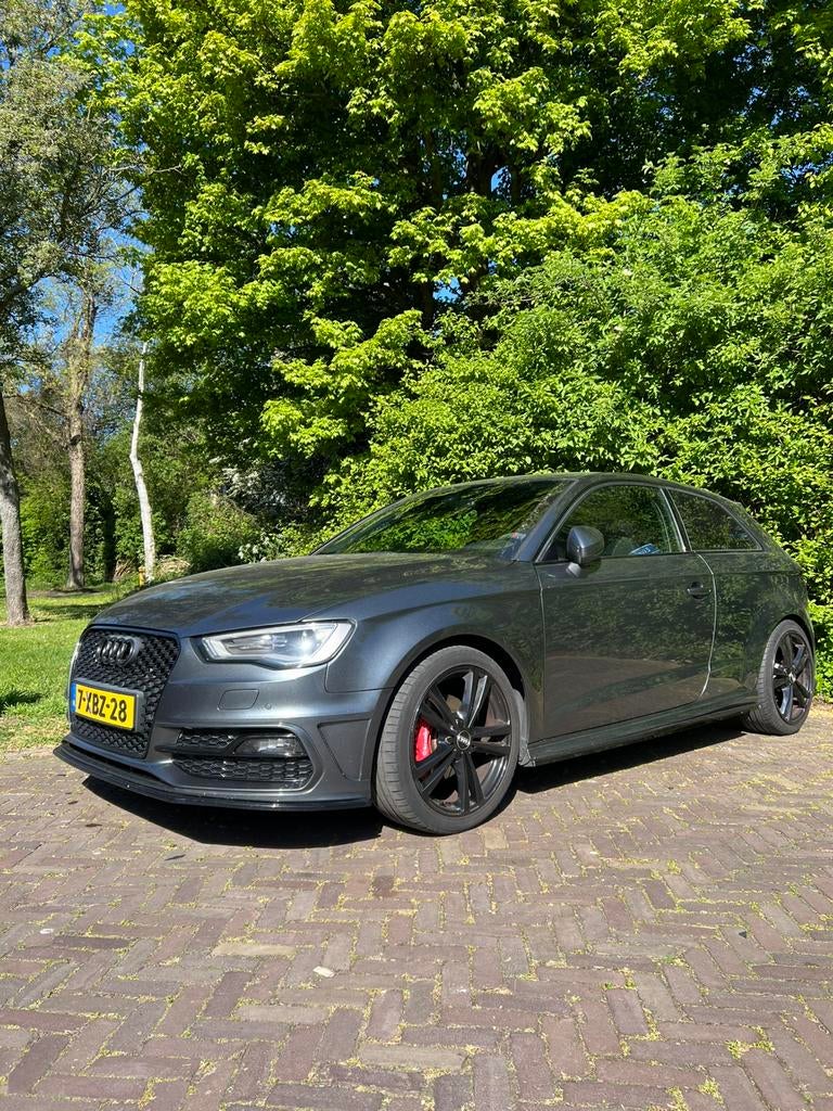 Audi A3 sportback 1.2 Tfsi 77KW 3D 2014 Grijs, Voorwielaandrijving, 4 cilinders, 610 kg, 49 €/maand