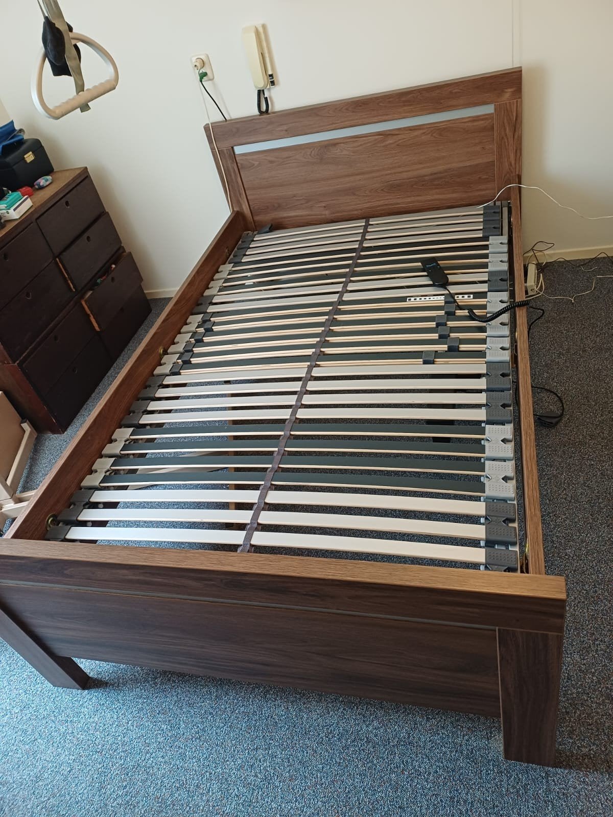 Elektrisch verstelbaar bed 200x120 cm (excl. matras), Ophalen, Twijfelaar, 120 cm, 200 cm