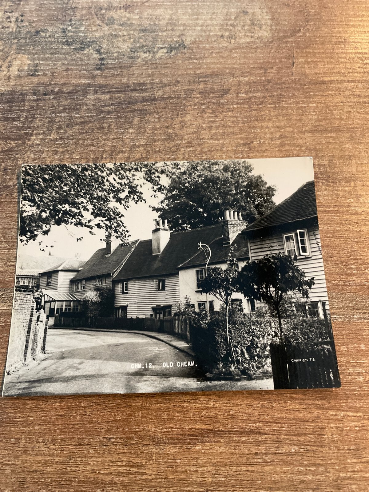 Oude ansichtkaart Old Cheam, Frith's Series, Verzamelen, Ophalen of Verzenden, Voor 1920, Stad of Dorp