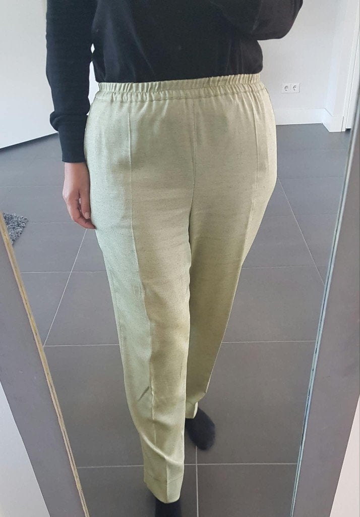 Broek Groen Gekorreld Heel Fijn Elastische Tailleband 46, Verzenden, Maat 46/48 (XL) of groter, Zo goed als nieuw, Lang