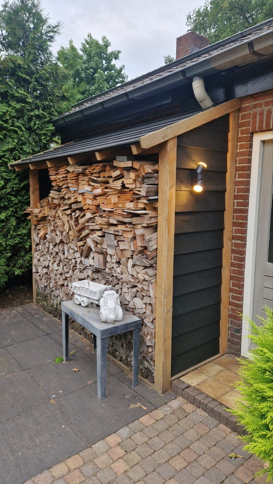 Haardhout hok, Tuin en Terras, Haardhout, Minder dan 3 m³, Ophalen, Overige houtsoorten