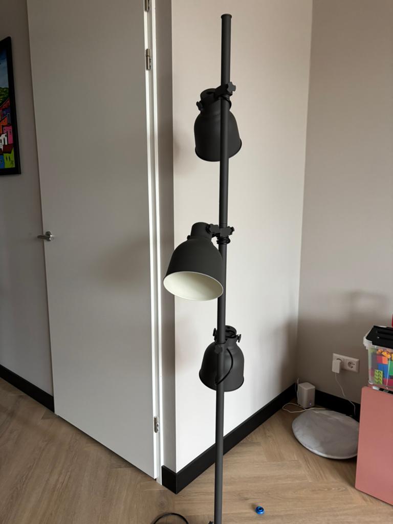 Hektar staande lamp 3 spots /Ikea, Ophalen, Zo goed als nieuw, Minder dan 100 cm