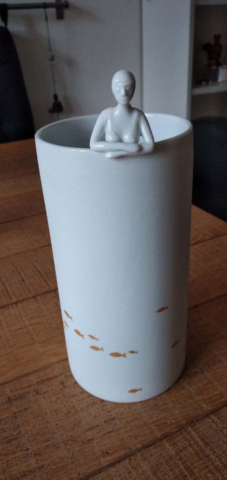Raeder Design Vaas / Vijver met Vrouw die over de Rand Hangt, Ophalen, Wit