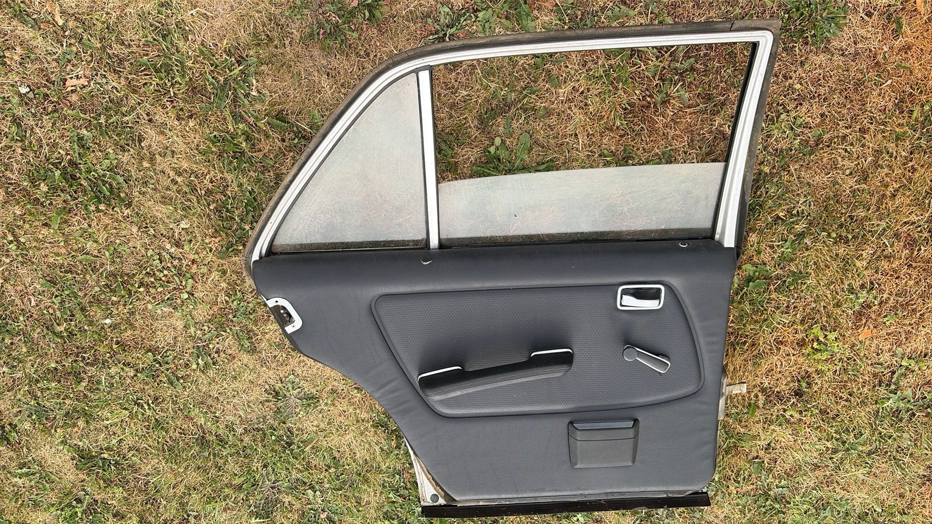 Mercedes W123 sedan, deurpaneel L-achter, Ophalen, Gebruikt, Mercedes-Benz