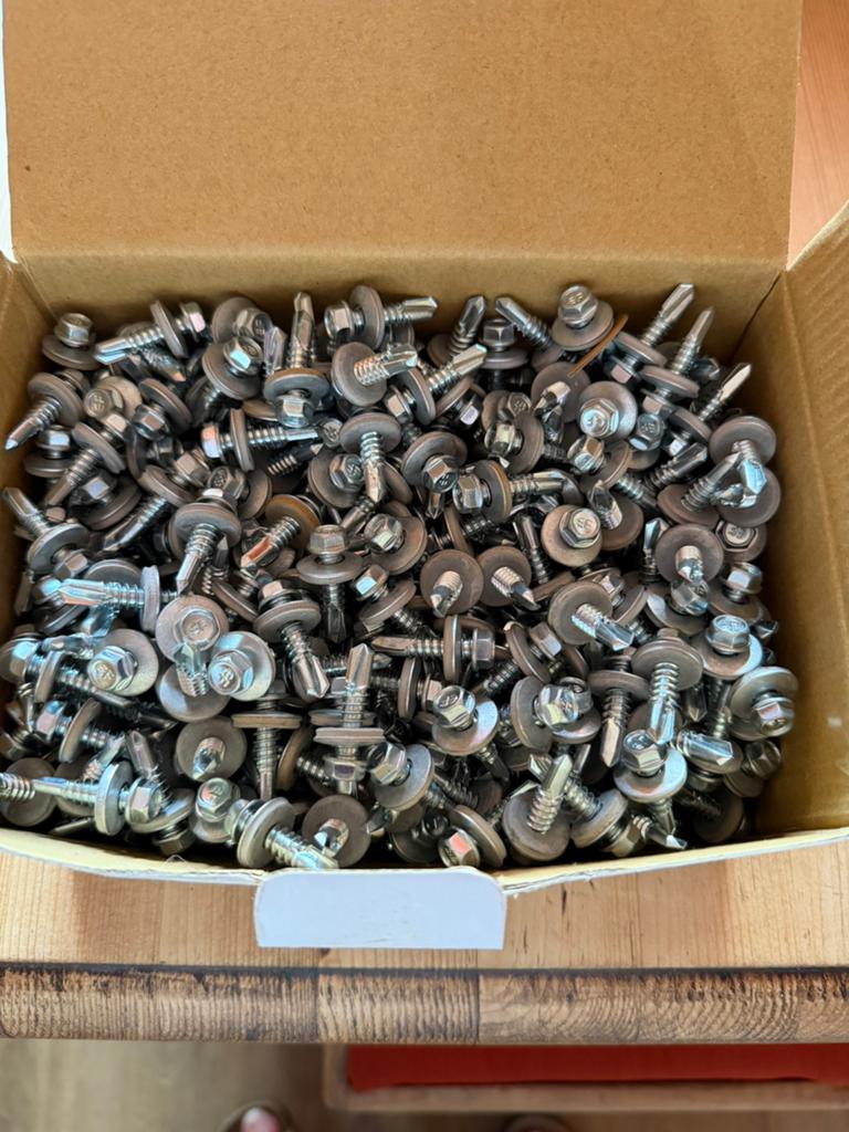 Nieuw in Doos 500 stuks Zelfborende schroeven, Ophalen of Verzenden, Nieuw, Minder dan 50 mm, Schroeven