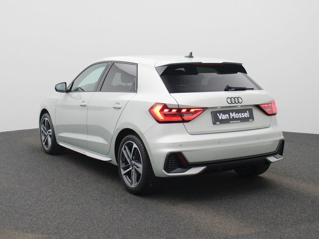 Audi A1 Sportback 25 TFSI S edition l Adaptive cruise contro, Auto's, Audi, 12 maanden, Euro 6, 95 pk, Leder en Stof