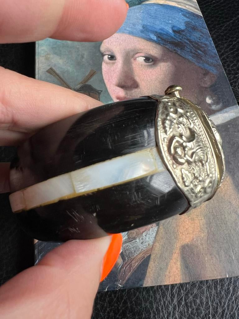 Vintage armband met parelmoer en zilverkleurig metaal, Ophalen of Verzenden, Zo goed als nieuw