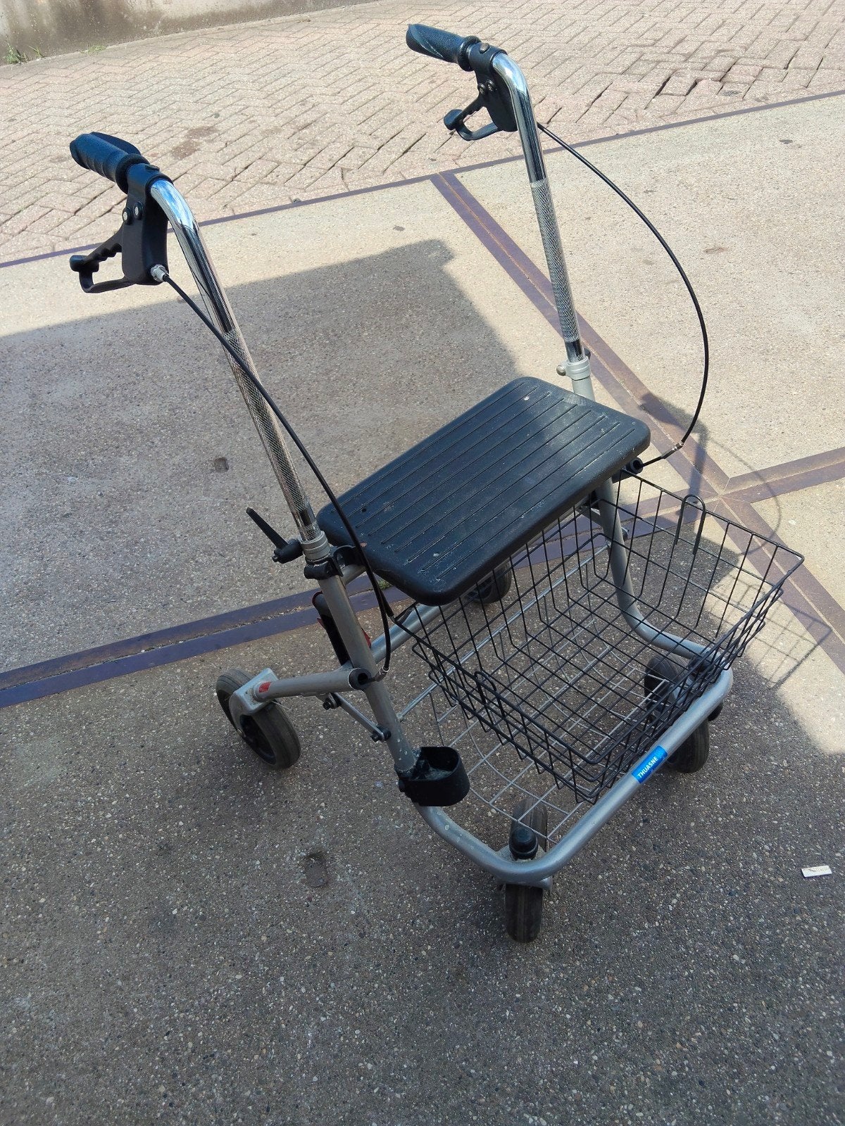 THAUSNE ROLLATOR., Ophalen, Opvouwbaar