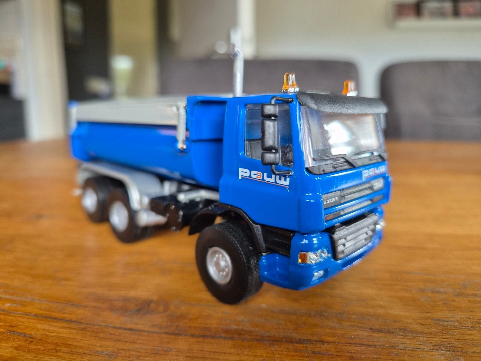 Pouw Kipper, Ophalen of Verzenden, Zo goed als nieuw, Bus of Vrachtwagen, Lion Toys
