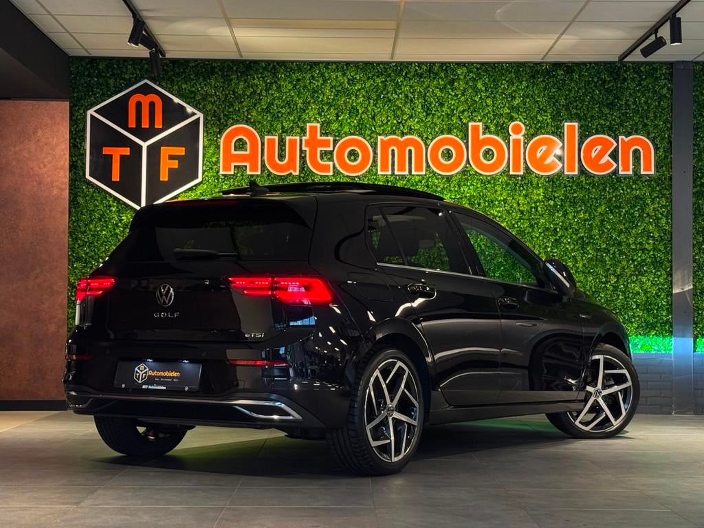 Volkswagen Golf 1.5 eTSI Style 150 PK |PANO|IQ.LIGHT|HUD|ACC, Stof, 4 cilinders, Zwart, Bedrijf