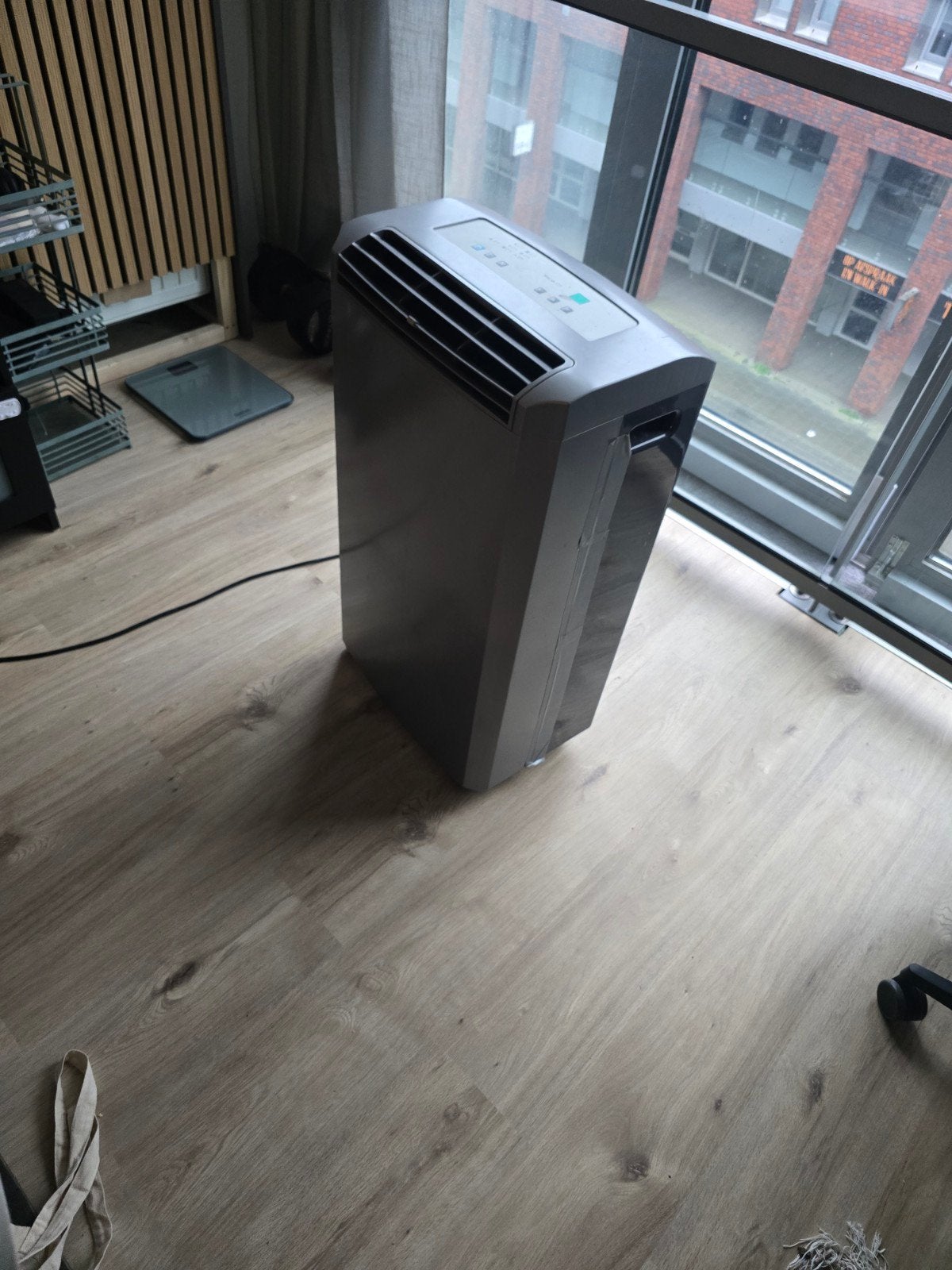 Mobiele airco - goed werkend en ijskoud - 30m2, Ophalen of Verzenden
