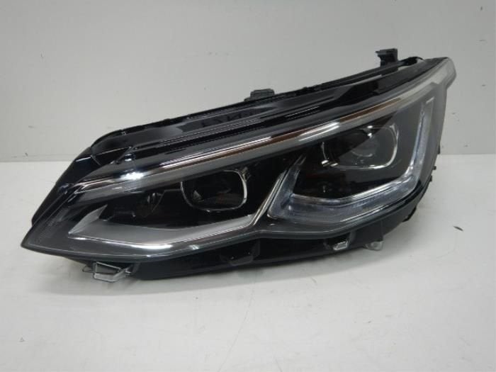 VW Golf 8 IQ LED Chrome Koplamp Links, Ophalen of Verzenden, Gebruikt