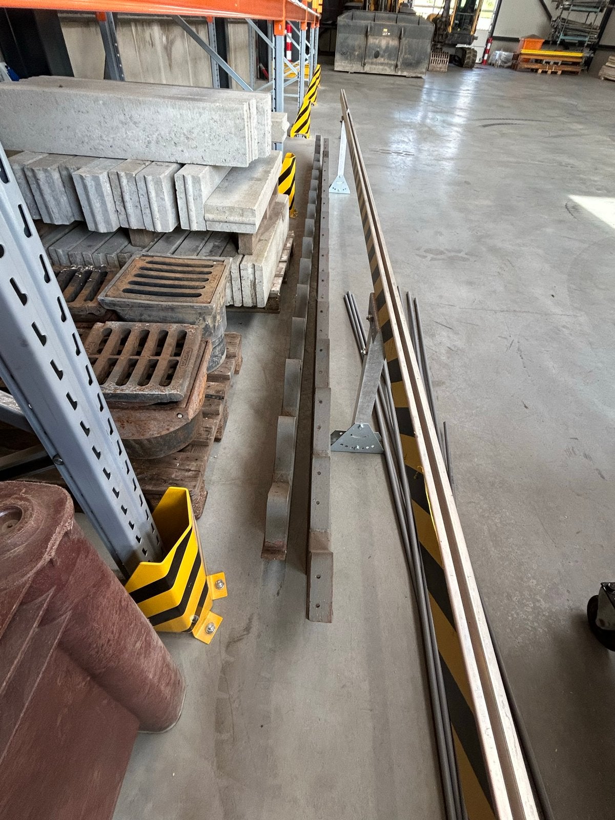 Stalen trap met hardhouten treden, Ophalen, Gebruikt, Trap, 2 tot 4 meter
