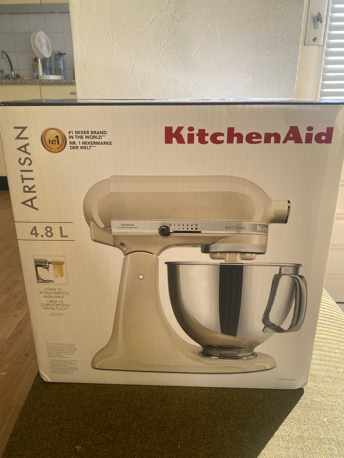 KitchenAid Artisan 4.8L Mixer - Nieuw in doos, Witgoed en Apparatuur, Keukenmixers, Nieuw, 4 liter of meer, 3 snelheden of meer