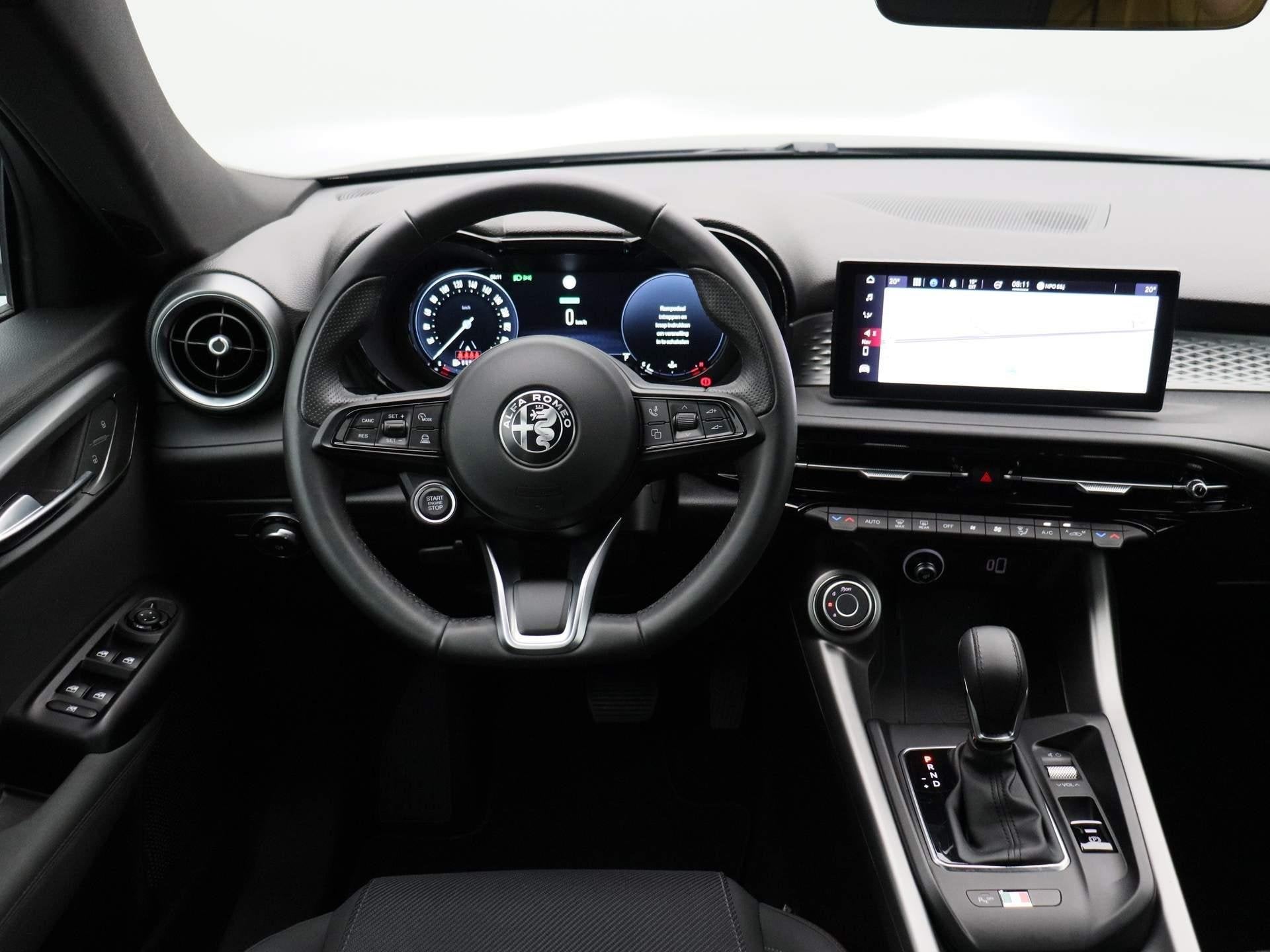 Alfa Romeo Tonale 1.5T Hybrid Sprint | Navigatie | Climate C, 12 maanden, Stof, Gebruikt, 4 cilinders