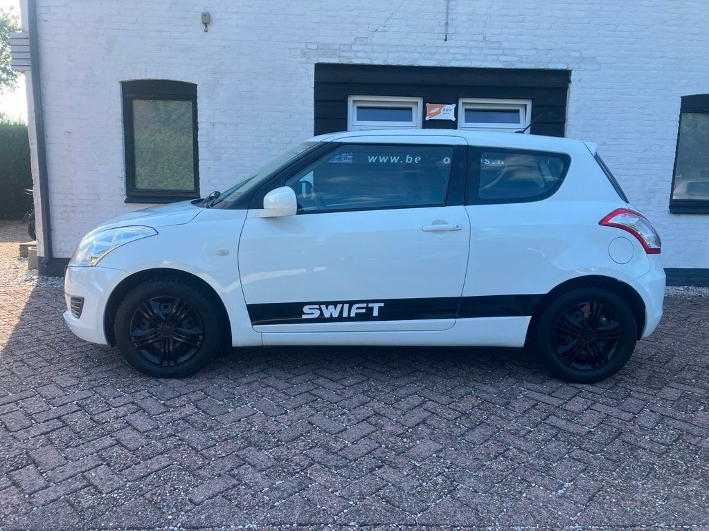 Suzuki Swift 1.2 Comfort EDTION carplay 6 MND GARANTIE + GRO, Voorwielaandrijving, 94 pk, Stof, Gebruikt