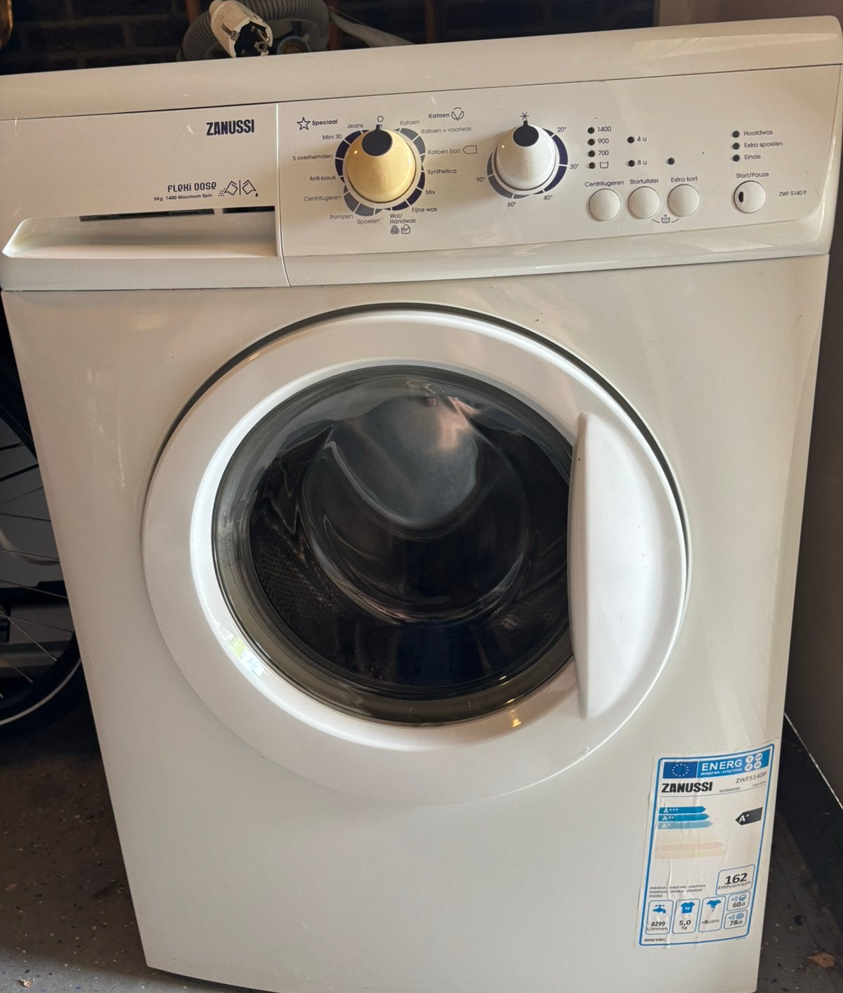 Zanussi ZWF5140P Wasmachine - 5kg, A+ energieklasse, wit, Ophalen, 1200 tot 1600 toeren, Gebruikt, 4 tot 6 kg