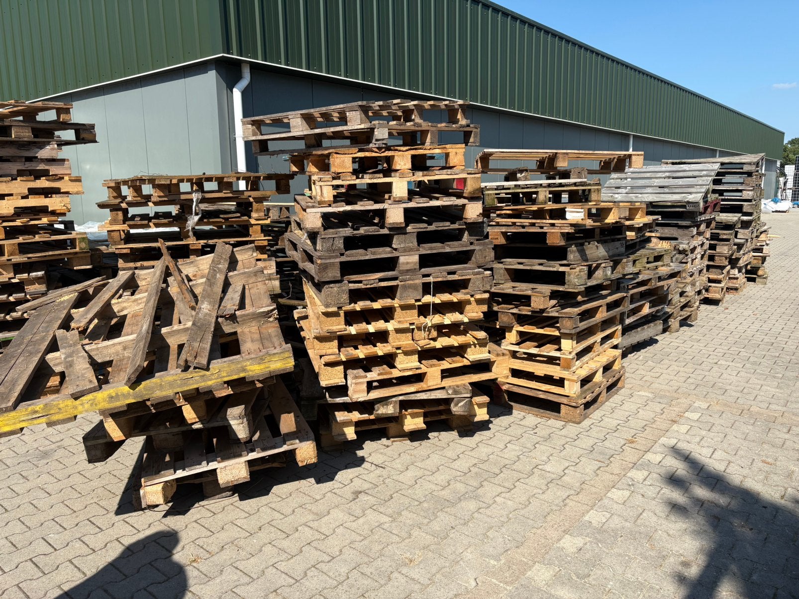 Grote partij droge pallets brandhout, Ophalen, Zo goed als nieuw, 50 mm of meer, Pallet