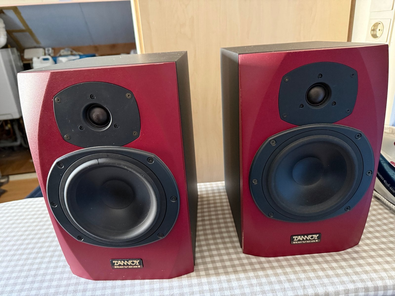 Tannoy Reveal Passieve Studio Monitoren (Rood), Audio, Tv en Foto, Studiomonitor, Gebruikt, 60 tot 120 watt, Basreflex