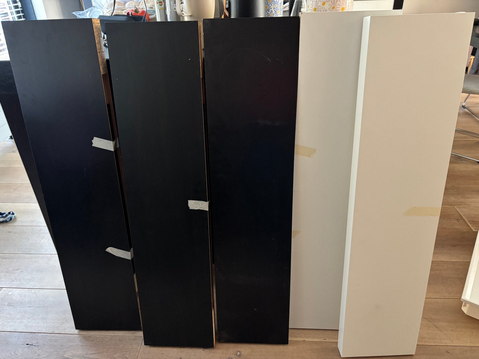 5x Lack plank groot van Ikea. 3x zwart en 2x wit, Ophalen, Zo goed als nieuw