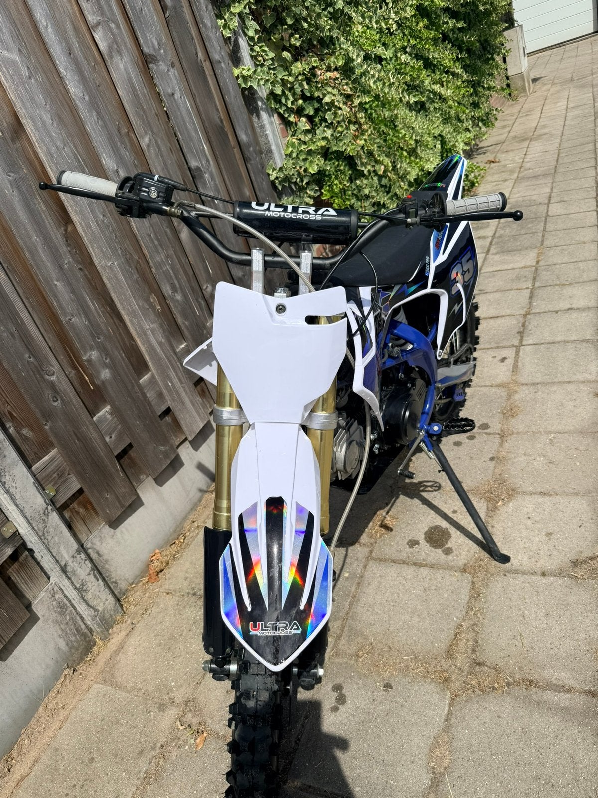 Ultra Motocross 125cc Pro in blauw/wit/zwart, Ophalen, Zo goed als nieuw, Overige merken