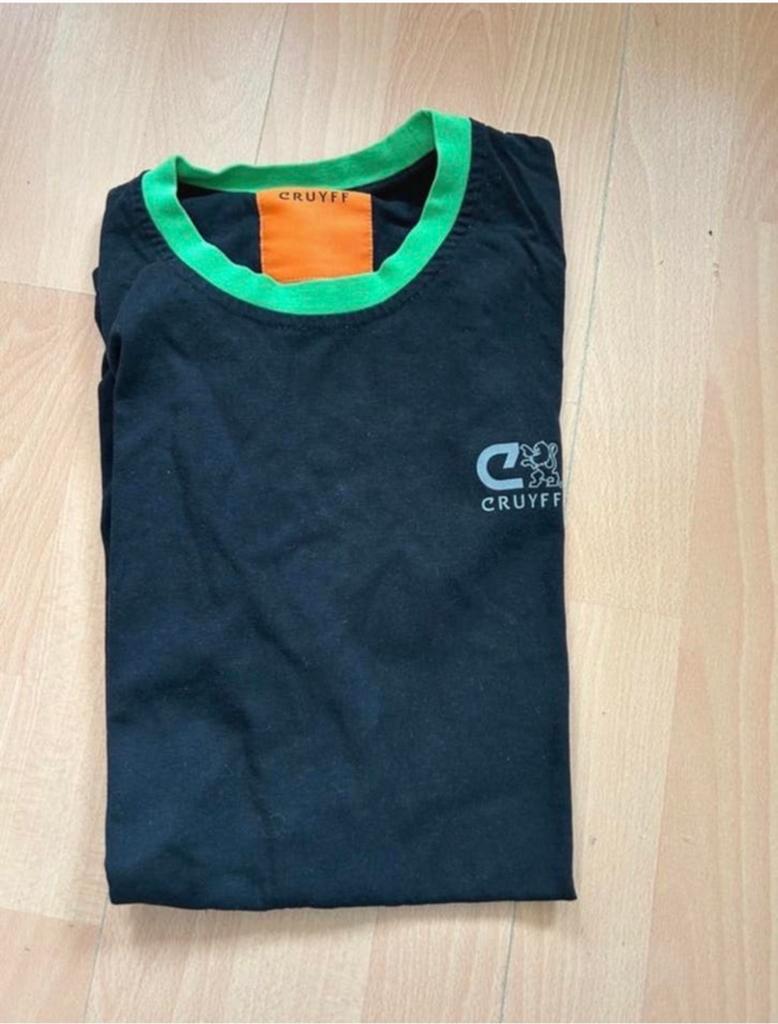 Cruyff T-shirt Zwart/Groen Maat L, Ophalen of Verzenden, Zo goed als nieuw, Maat 52/54 (L), Zwart