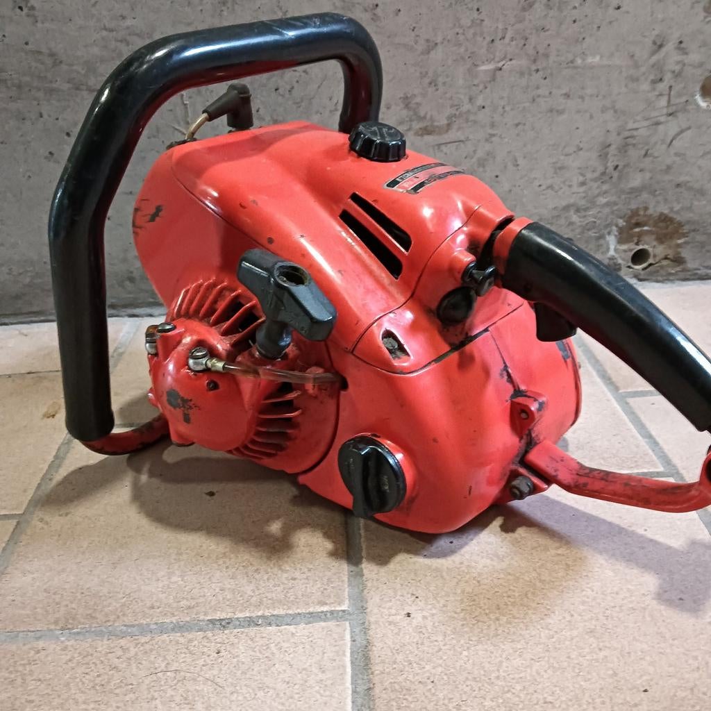 Dolmar kettingzaag ( ouderwetse), Doe-het-zelf en Verbouw, Gereedschap | Zaagmachines, Ophalen, Gebruikt, Kettingzaag, 30 tot 70 mm