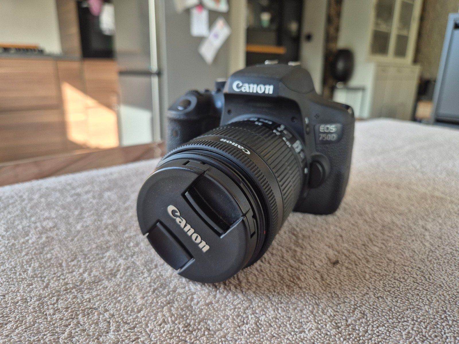 Canon EOS 750D Spiegelreflexcamera met 18-55mm lens en WiFi, Audio, Tv en Foto, Fotocamera's Digitaal, Gebruikt, Spiegelreflex