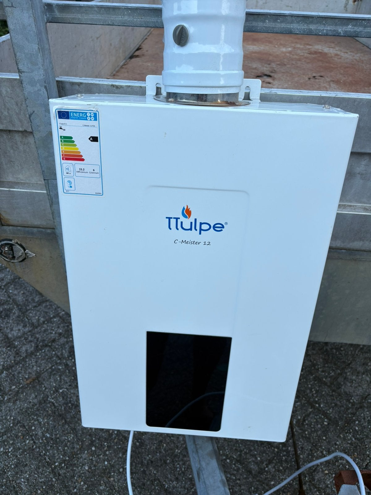 Butaan geiser, Ophalen, Geiser, Minder dan 20 liter, Minder dan 3 jaar oud