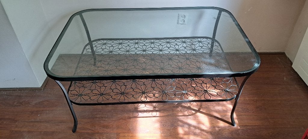 Leuke salon tafel van Ikea, Huis en Inrichting, Tafels | Salontafels, Ophalen, 50 tot 100 cm, 50 tot 100 cm, Zo goed als nieuw