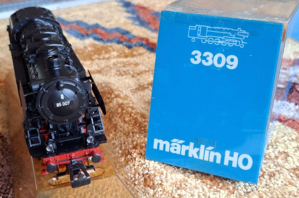 Marklin HO 3309 (DB) / stoomlocomotief type BR 85007, Hobby en Vrije tijd, Modeltreinen | H0, Wisselstroom, Gebruikt, Locomotief