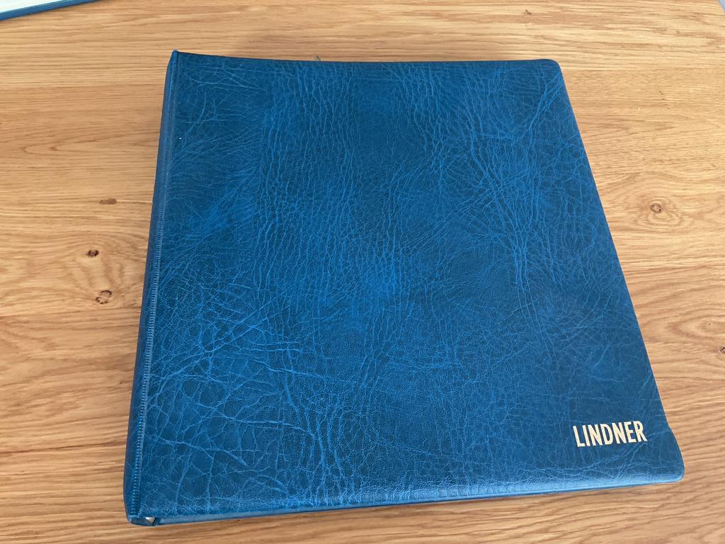 Leeg album Nederland Lindner T 1990- 1999, Postzegels en Munten, Postzegels | Toebehoren, Ophalen of Verzenden, Verzamelalbum