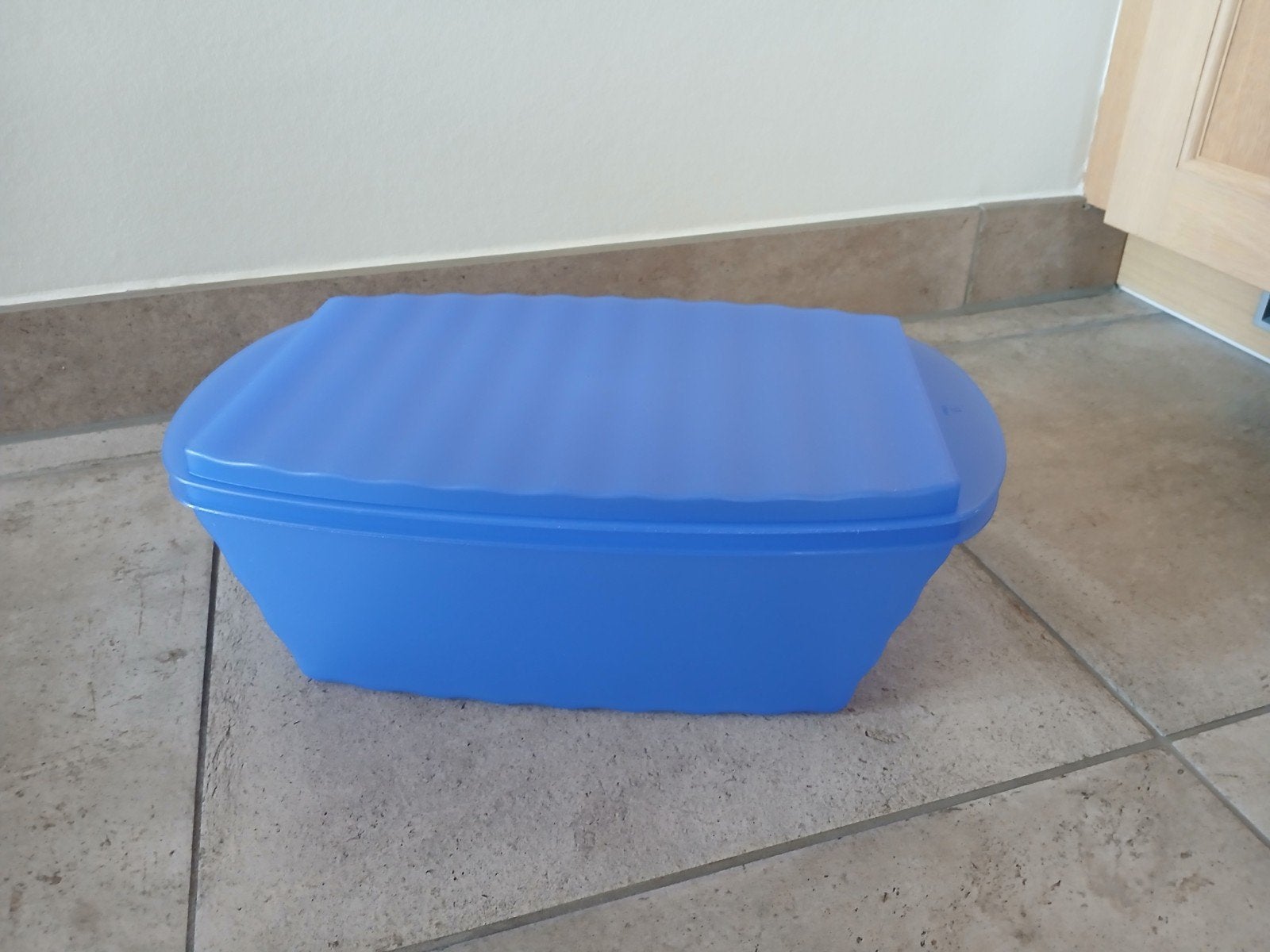 Tupperware grote Trendy koelkastdoos, ventismart, brooddoos, Bewaardoos, Blauw, Ophalen of Verzenden, Zo goed als nieuw