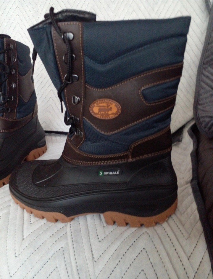 Spirale winterlaarzen maat 44 - Zo goed als nieuw, Zwart, Boots, Ophalen of Verzenden, Zo goed als nieuw