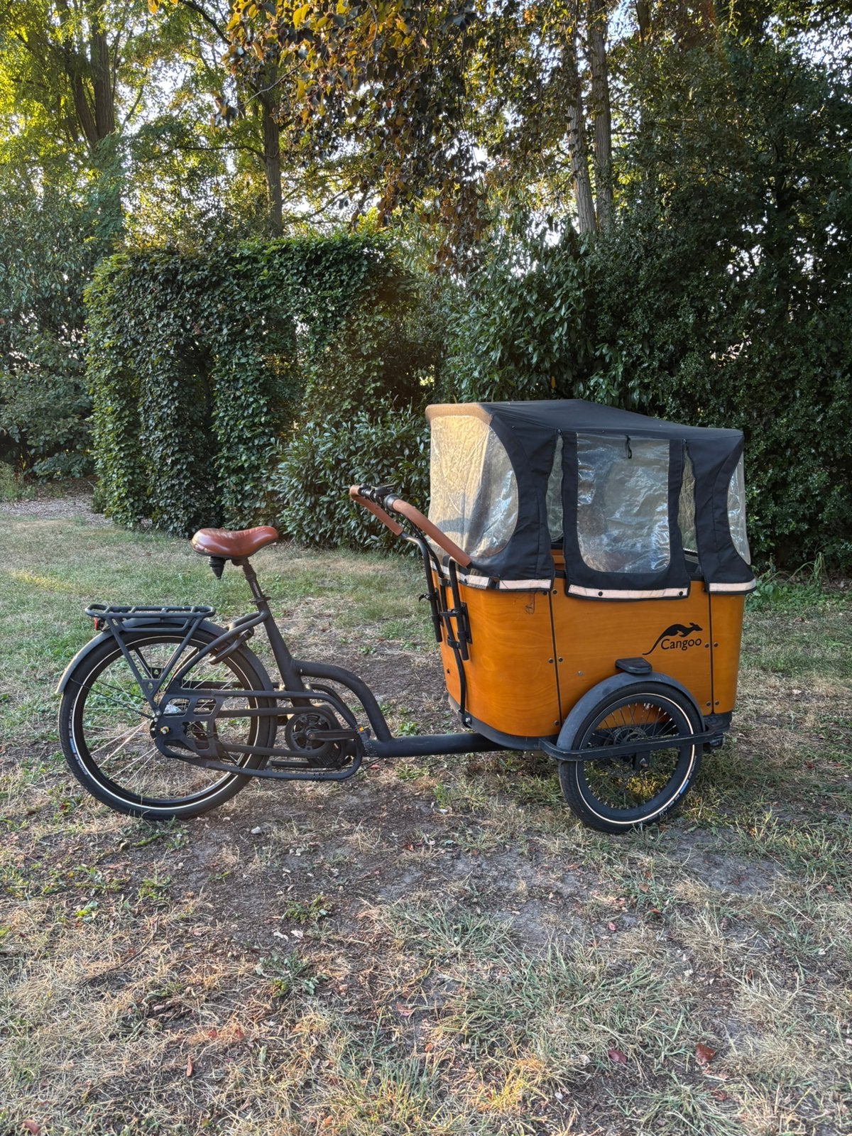 Cangoo Buckle bakfiets 2022 | 3.904 km | regenhuif, Ophalen, Gebruikt, 4 kinderen of meer, Huif