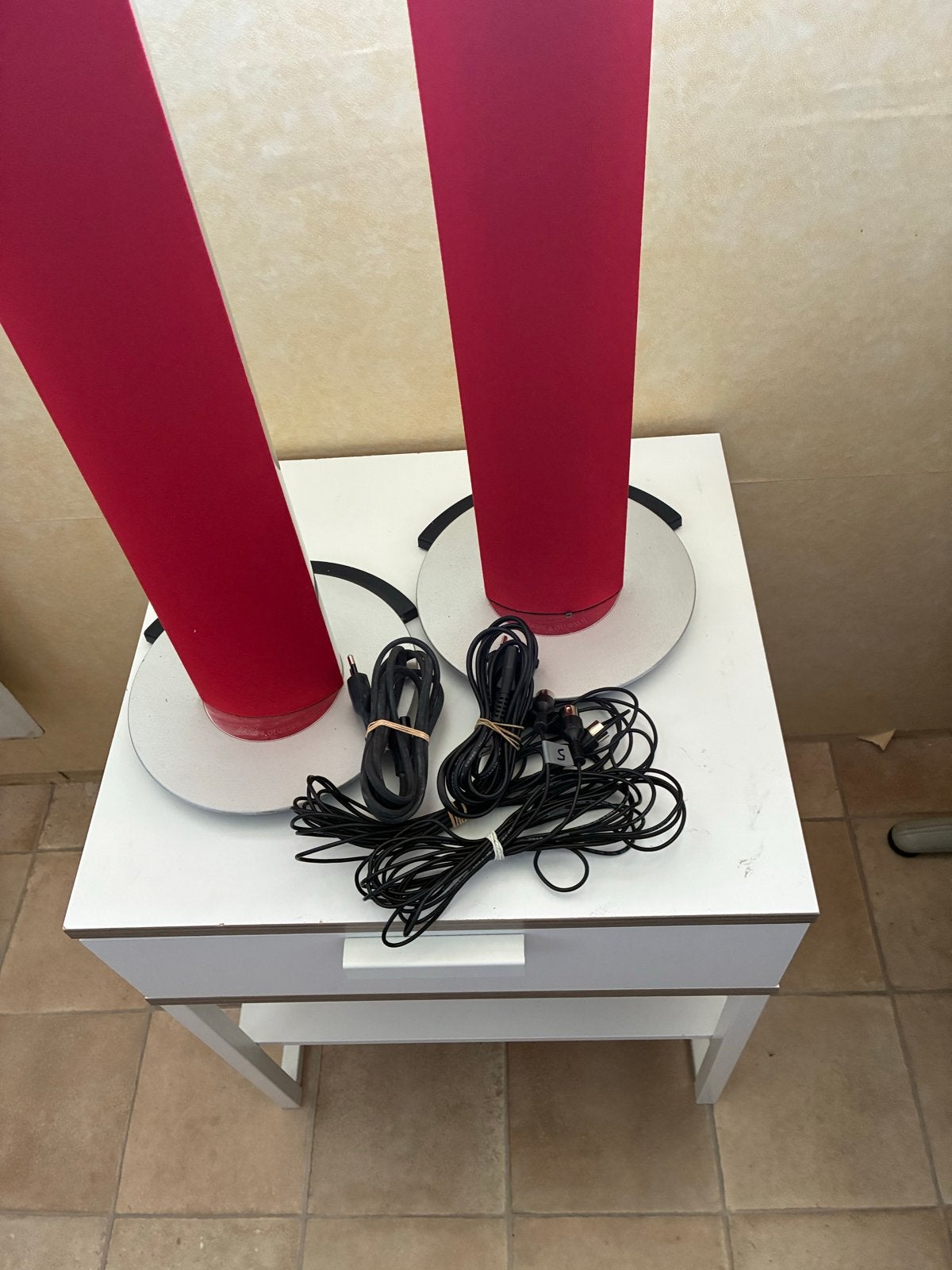 BeoLab 6000 - Iconische Bang & Olufsen speakers (rood), Gebruikt, 60 tot 120 watt, Front, Rear of Stereo speakers, Ophalen