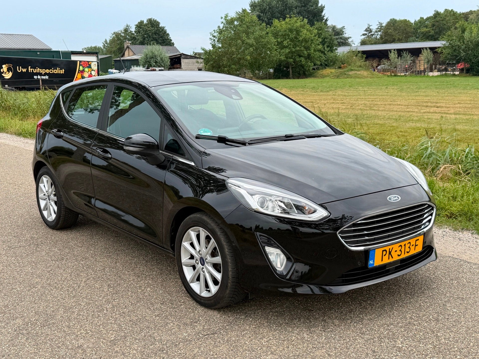 Ford Fiesta 1.5 TDCi Titanium APK 07-2027 Airco Nette staat!, Auto's, Ford, Voorwielaandrijving, Gebruikt, 4 cilinders, Zwart