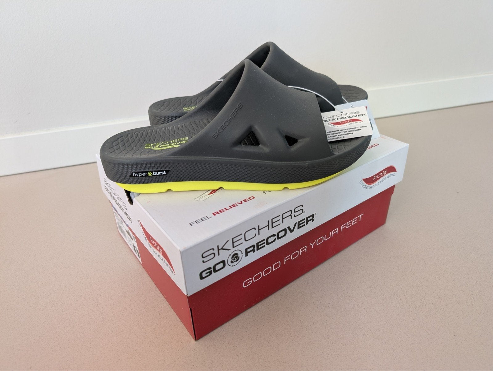 Skechers GO RECOVER Arch Fit slippers maat 42,5, Slippers, Skechers, Nieuw, Ophalen of Verzenden
