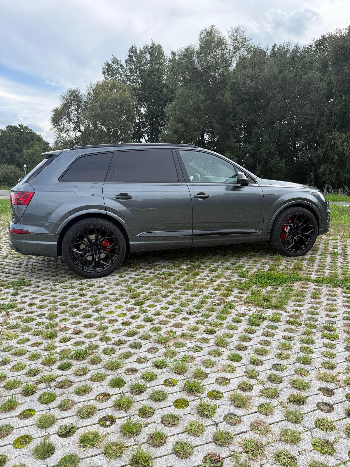 Audi Q7 3.0 TDI 374pk E-tron Quattro Tiptronic 2016 Grijs, Automaat, 258 pk, 2420 kg, Particulier