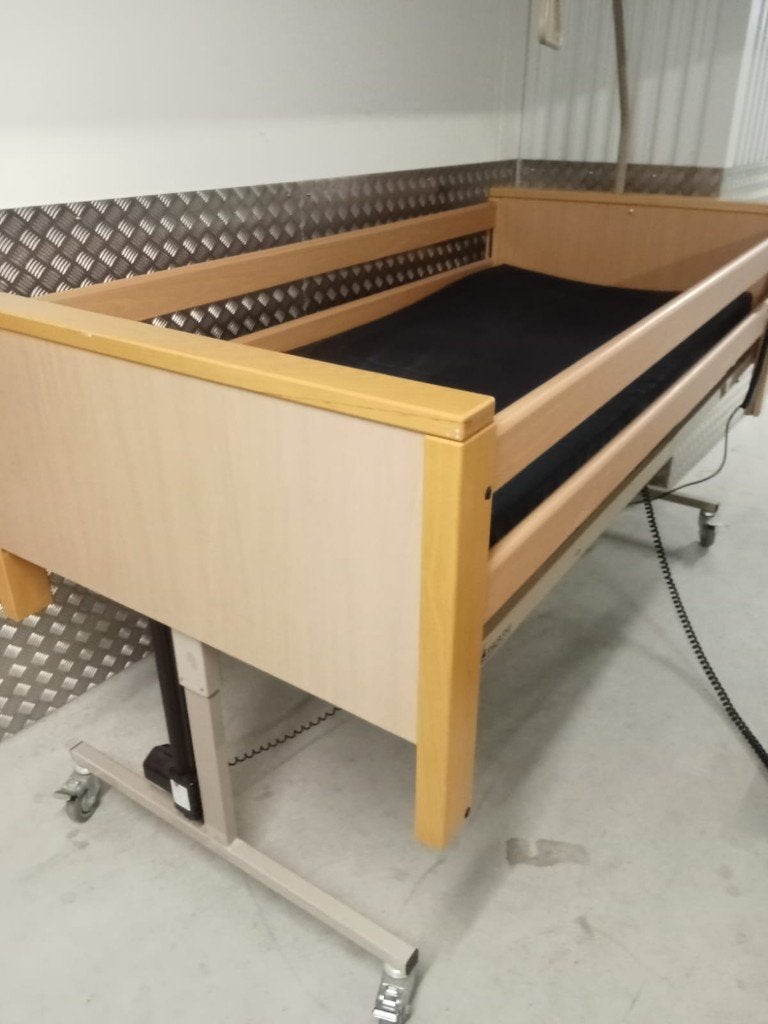 Hoog laag bed, Ophalen of Verzenden, Zo goed als nieuw