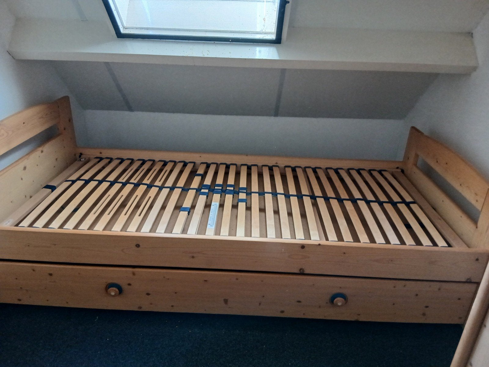 Eenpersoonsbed van hout met lade, 206x95cm, Ophalen, Gebruikt, 90 cm, Eenpersoons