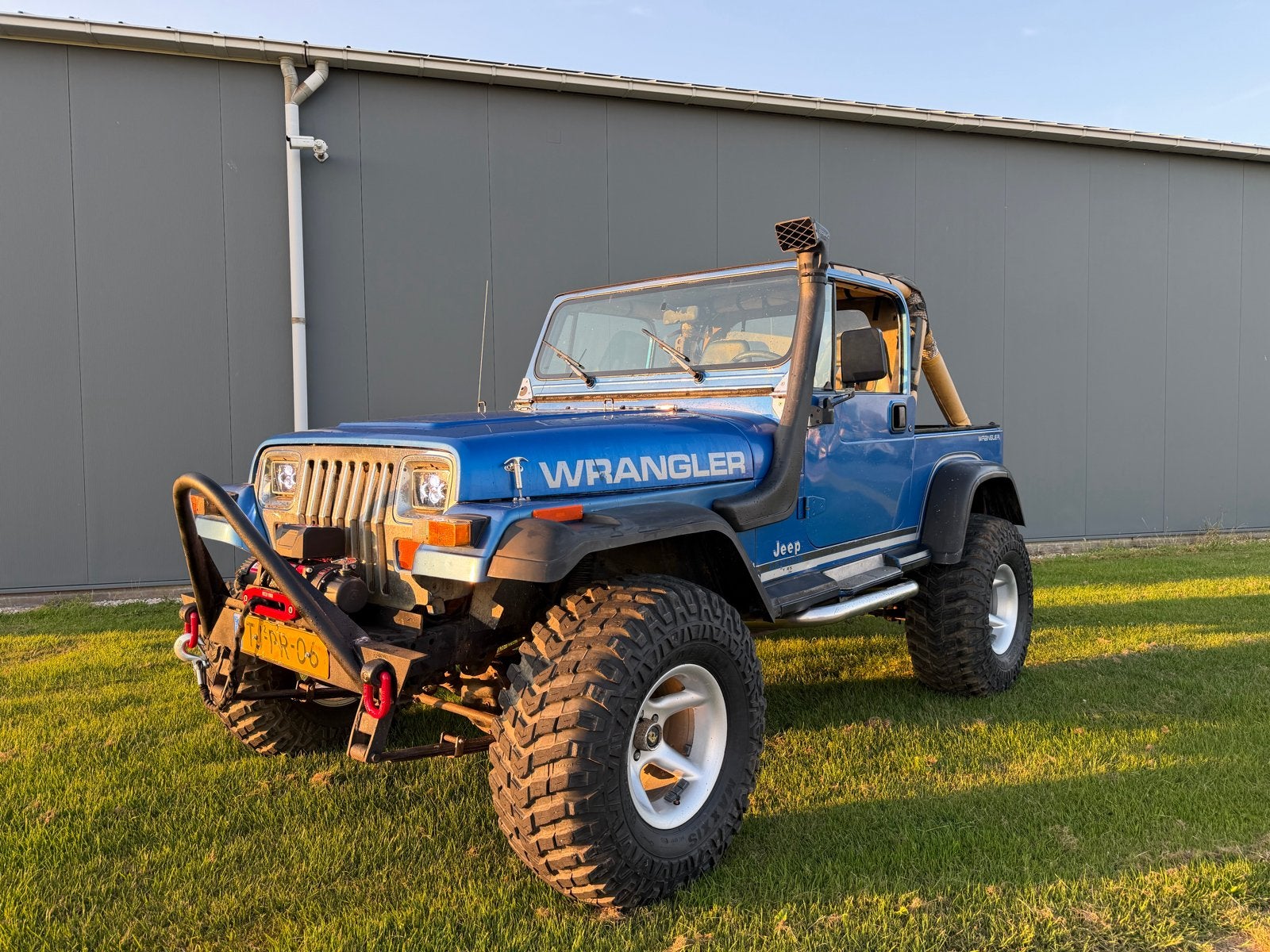 Jeep Wrangler 1991 Blauw Nieuwe APK!!, Auto's, Jeep, Particulier, Wrangler, Benzine, Handgeschakeld, Geïmporteerd, Blauw, Ophalen