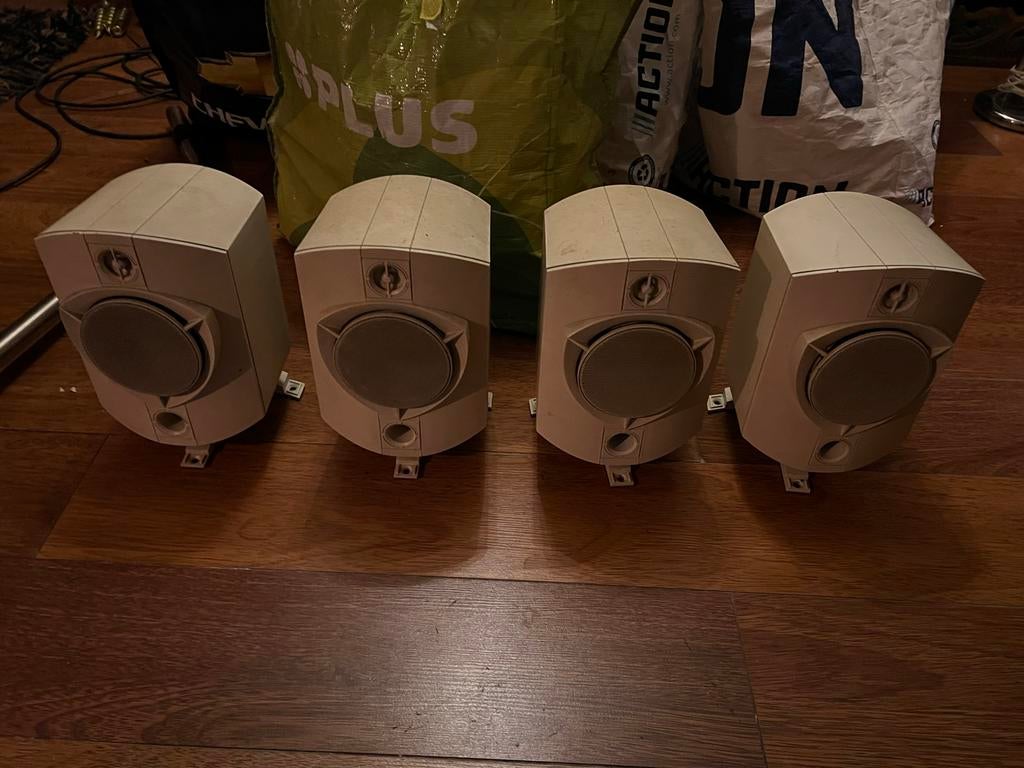 Speakers B&W Rock Solid 150 watt. 4 stuks, Overige merken, Gebruikt, Ophalen of Verzenden, 120 watt of meer